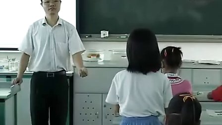 小学三年级科学优质课展示《马铃薯在水中是沉还是浮》_曾定辉