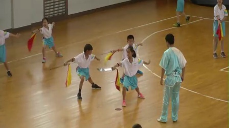 小学体育人教版三四年级《6.完整组合动作练习》北京胡子钰