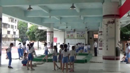 《发展跳跃能力的练习》优质课（科学版四年级体育，邹帆）