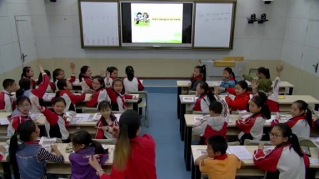 外研版(三起)小学英语六下Module5 Unit 1 He is playing the suona, but the phone rings.四川蹇东蓉