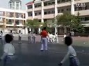 小学六年级体育优质课《小蓝球运动与防守、投蓝游戏》窦老师