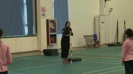 人教版体育五年级《跨越式跳高》课堂教学视频实录-黄露旦