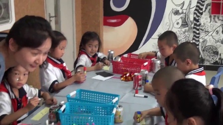 小学美术人美版一下《第16课 自己做玩具》北京刘磊