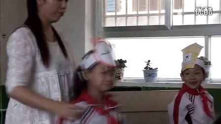 人教版二年级音乐《大钟和小钟》教学视频