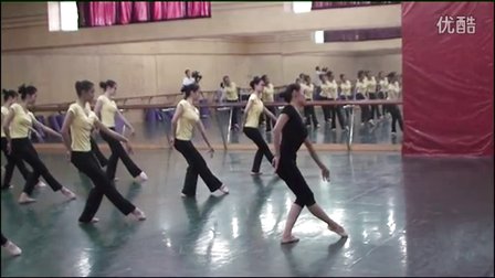 2015优质课《中国古典舞》高中体育粤教版全一册-深圳外国语学校：姜梦