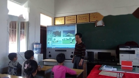 《用眼卫生及眼保健操》小学体育一年级，白方