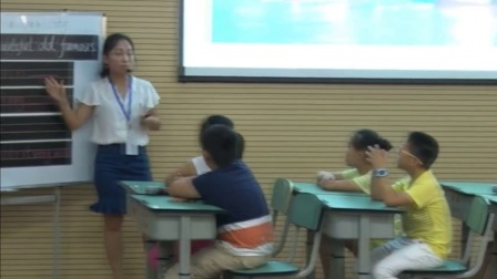 外研版(三起)小学英语四下Module2  Unit 1 London is a big city.四川丁璐