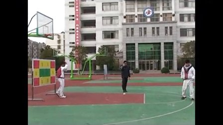 初中体育微课视频-九年级《纸手球单手肩上射门游戏》