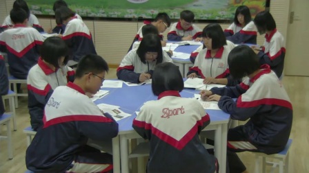 初中地理人教版八下《10   中国在世界中》辽宁张晶