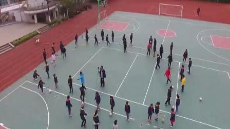 《脚内侧传地面球》优质课（科学版体育六年级，周黎明）