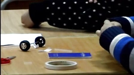 教科版小学科学五年级上册《设计制作小赛车》教学观摩视频