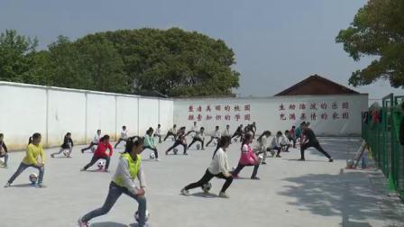 《足球-脚内侧踢球》人教版初一体育与健康，周亚平