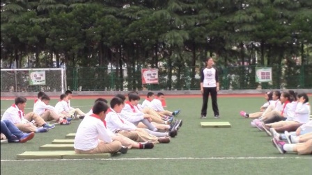 《奔跑游《肩肘倒立》优质课（科学版五年级体育，李良红）