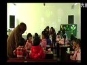 小学三年级美术优质课视频《漂亮的小钟表》实录评说_赵老师