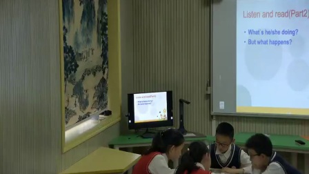 外研版(三起)小学英语六下Module5 Unit 2 He’s riding his bike, but it starts to rain.四川周金艳