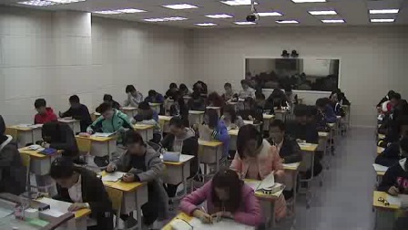 《装在套子里的人》2016人教版语文高二，郑州龙湖一中：毛冠涛