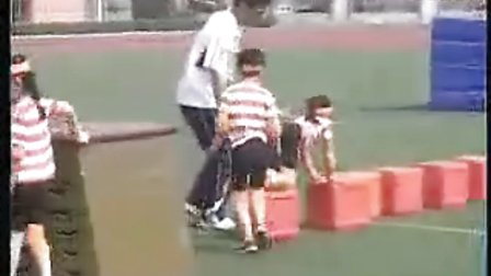小一体育：激情导趣 爬越障碍_小学优质课视频