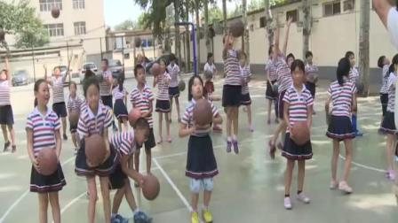 《小篮球运球》科学版体育六年级，韩会军