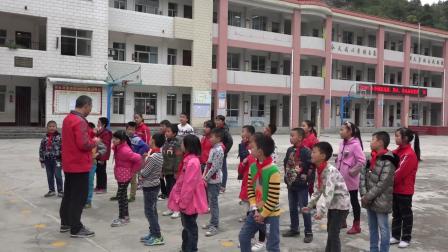 《跨越式跳高》优质课（科学版四年级体育，李玉春）