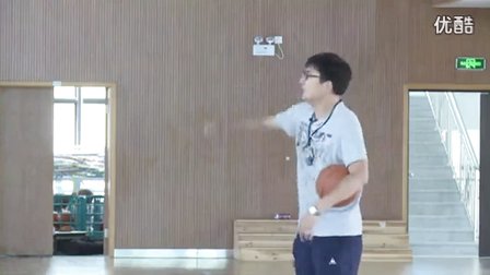 小学体育五年级下册《1复习运球各项技术 2运球游戏》教学视频,2014年优质课