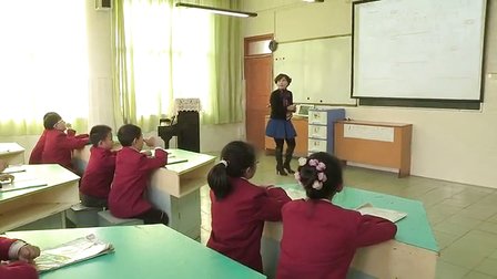 小学五年级音乐《在葡萄架下》教学视频-吴晓云