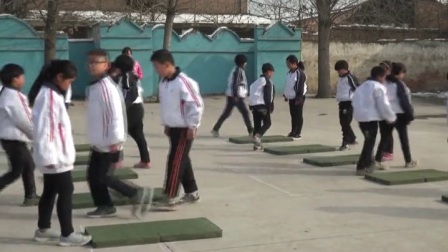 《立定跳远》优质课（人教版体育与健康小学四年级，武幸娟）