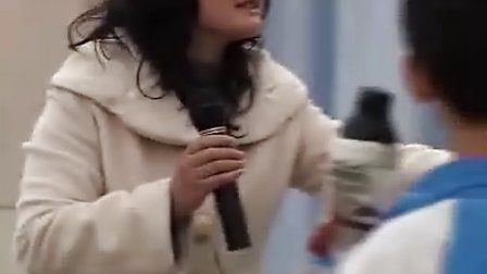 小学四年级美术优质课展示上册《瓶子的化装舞会》岭南版_吴老师