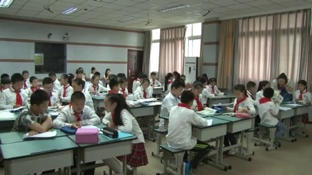 外研版(三起)小学英语五下Module6 Unit 2 She visited the Tianchi Lake.重庆余明贵