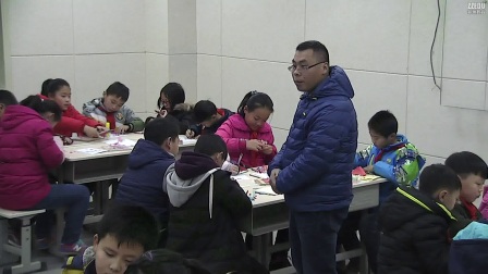 《剪装饰花》小学劳动技术豫科版三年级-柳林镇三小：申建磊