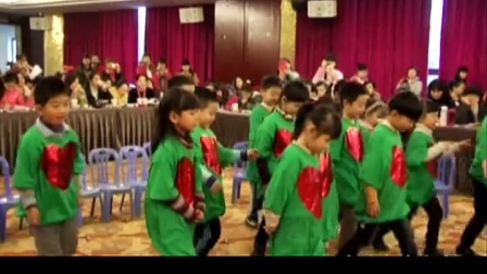 大班歌唱活动《快乐农场》优质课-陕西：陈娜